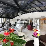 Bodrium & - Center 3*