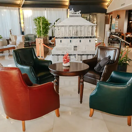 Bodrium & - Center Szálloda 3*